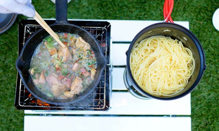 焼き鳥缶とネギ投入